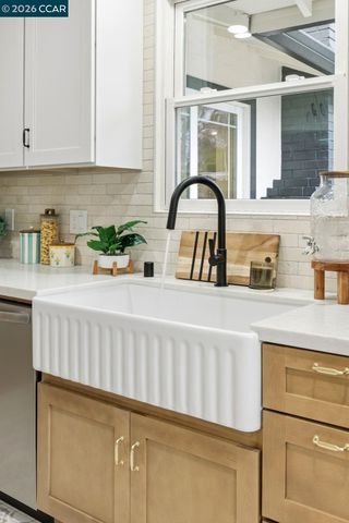 2361 Bedford Rd, Concord, CA 94520