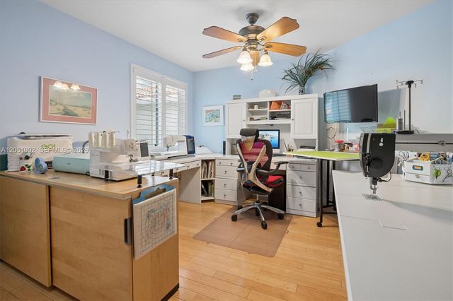 1140 Weeping Willow Way, Hollywood, FL 33019
