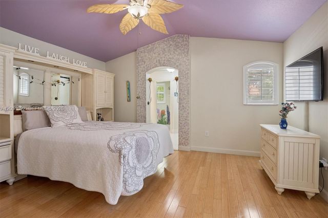 1140 Weeping Willow Way, Hollywood, FL 33019