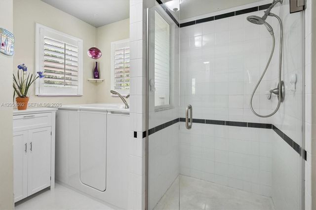 1140 Weeping Willow Way, Hollywood, FL 33019