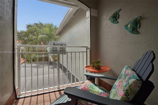 1140 Weeping Willow Way, Hollywood, FL 33019