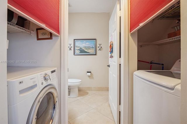 1140 Weeping Willow Way, Hollywood, FL 33019