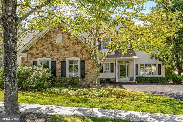 6 IRONWOOD RD, Skillman, NJ 08558