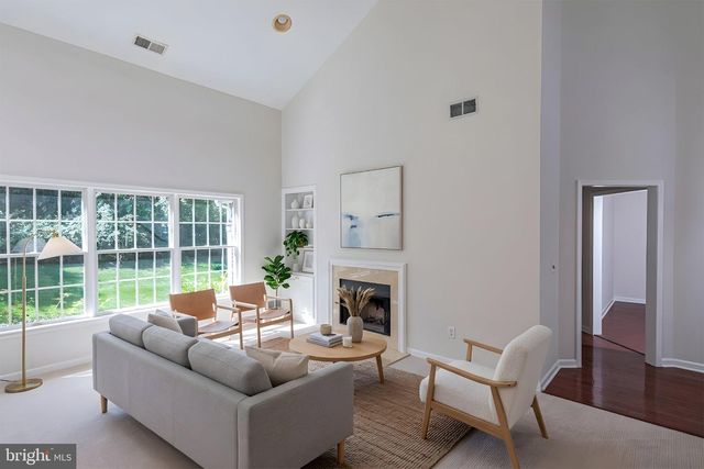 6 IRONWOOD RD, Skillman, NJ 08558