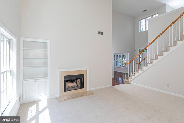 6 IRONWOOD RD, Skillman, NJ 08558