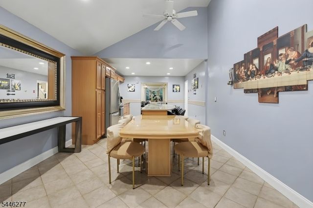 30 Schuyler Ave, Pompton Lakes Boro, NJ 07442