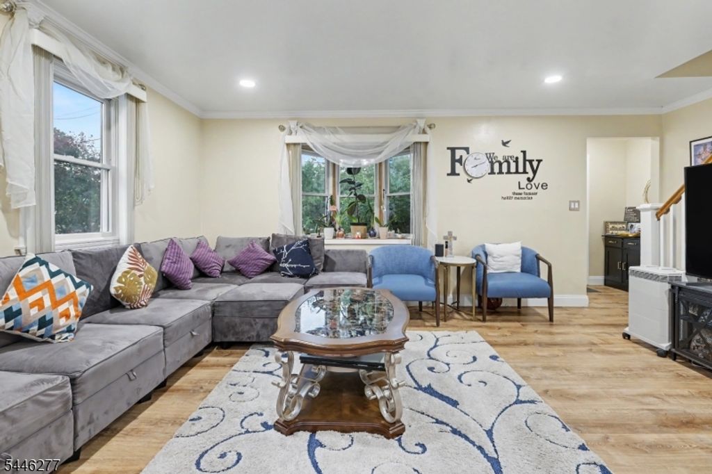 30 Schuyler Ave, Pompton Lakes Boro, NJ 07442 — photo 5
