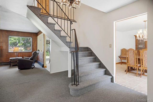 110 Tarpon Avenue, Medford, NY 11763