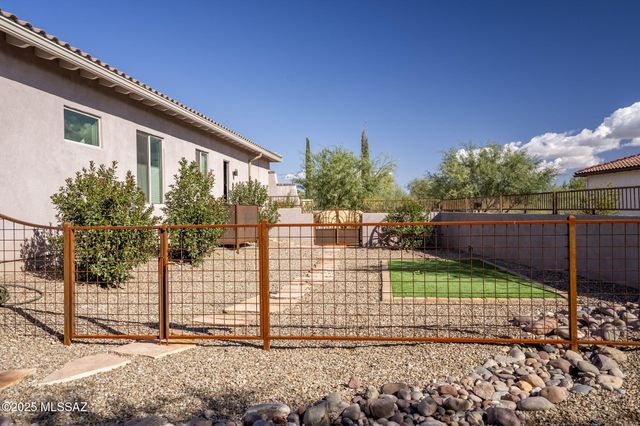 82 Veranera Court, Tubac, AZ 85646
