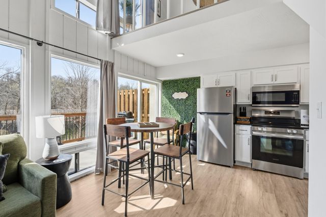 403 Veterans Boulevard, Branson, MO 65616