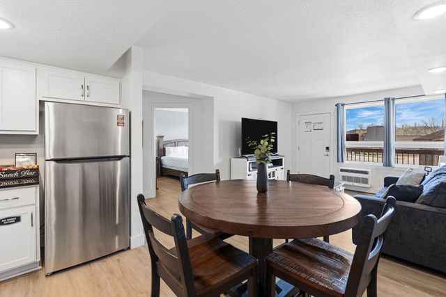 403 Veterans Boulevard, Branson, MO 65616