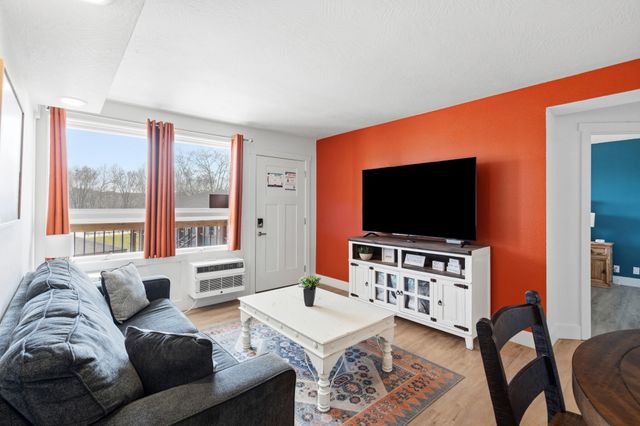 403 Veterans Boulevard, Branson, MO 65616