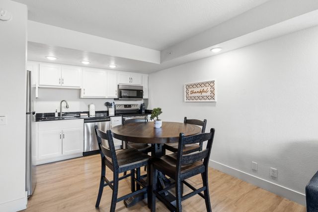 403 Veterans Boulevard, Branson, MO 65616