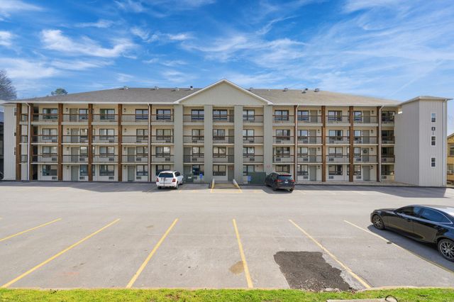 403 Veterans Boulevard, Branson, MO 65616