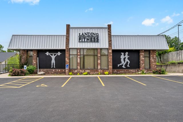 403 Veterans Boulevard, Branson, MO 65616