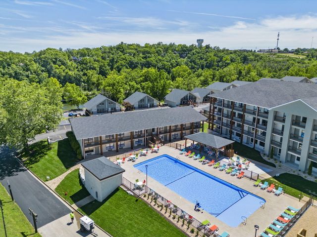 403 Veterans Boulevard, Branson, MO 65616