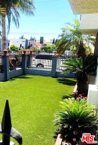 5661 Lexington Avenue, Los Angeles, CA 90038