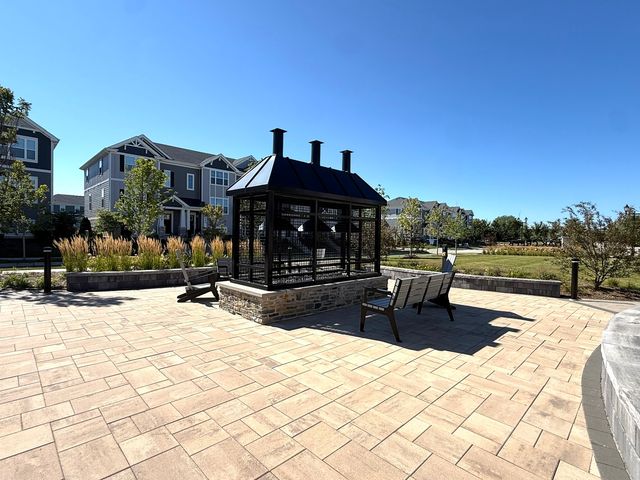 553 Yosemite Way, Mundelein, IL 60060