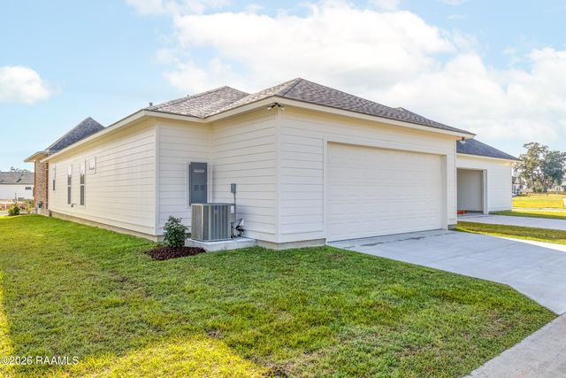 413 Bozeman Trail, Scott, LA 70583