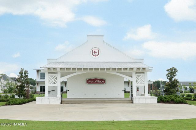 413 Bozeman Trail, Scott, LA 70583