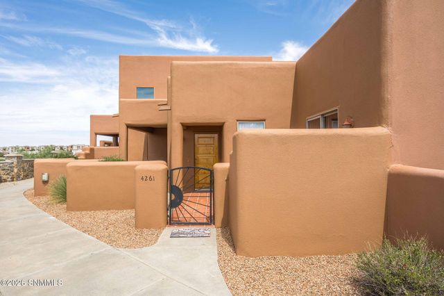 4261 Nambe Court, Las Cruces, NM 88011