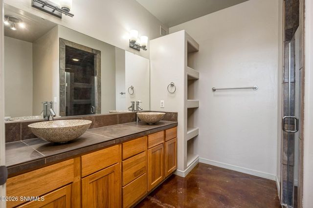 4261 Nambe Court, Las Cruces, NM 88011
