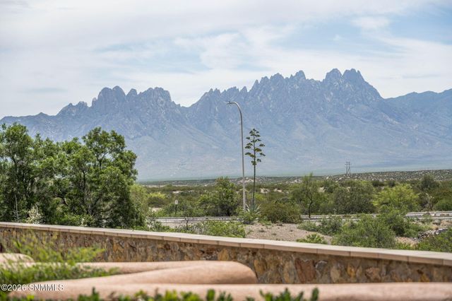 4261 Nambe Court, Las Cruces, NM 88011