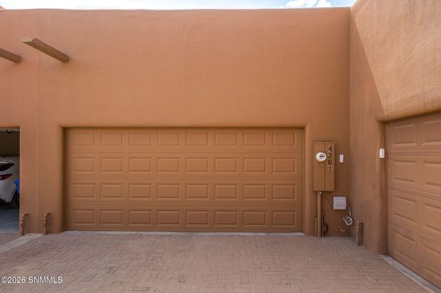 4261 Nambe Court, Las Cruces, NM 88011