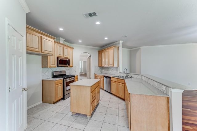 10103 Cottonwood Canyon Drive, Houston, TX 77095