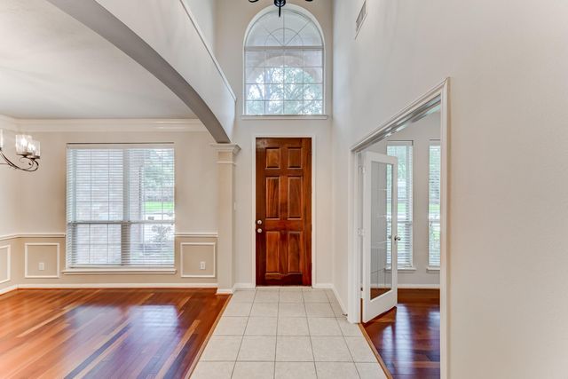10103 Cottonwood Canyon Drive, Houston, TX 77095