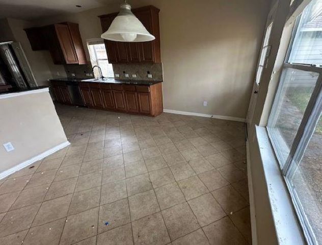 30627 Hackinson Drive, Spring, TX 77386