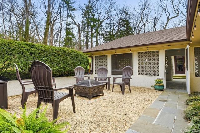 6 Greatmeadow Road, Locust Valley, NY 11560