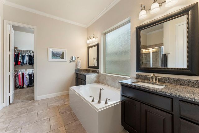 230 Hearthshire Circle, The Woodlands, TX 77354