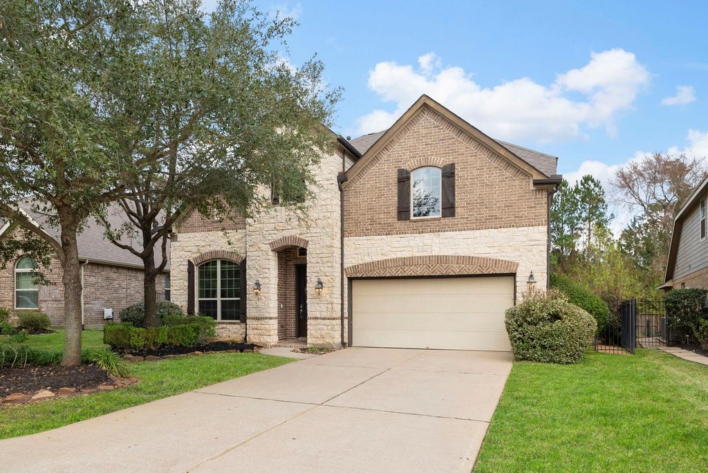 230 Hearthshire Circle, The Woodlands, TX 77354