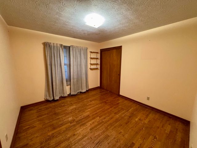 2535 W Farm Road 112, Springfield, MO 65803