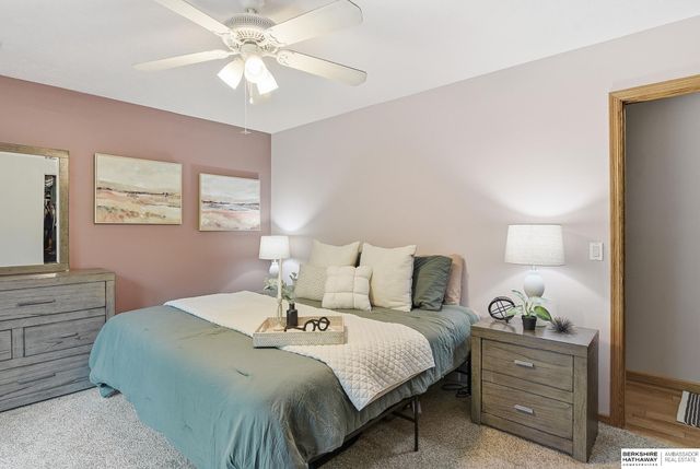 14019 S 32 Avenue, Bellevue, NE 68123
