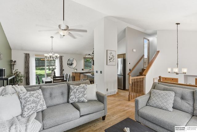 14019 S 32 Avenue, Bellevue, NE 68123