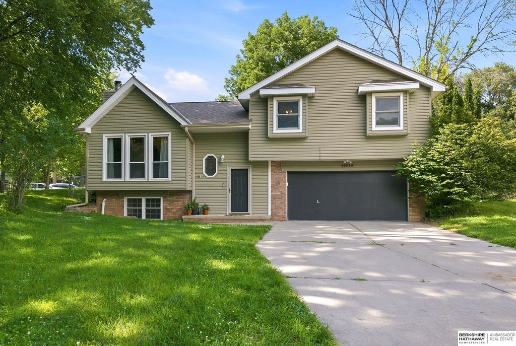 14019 S 32 Avenue, Bellevue, NE 68123