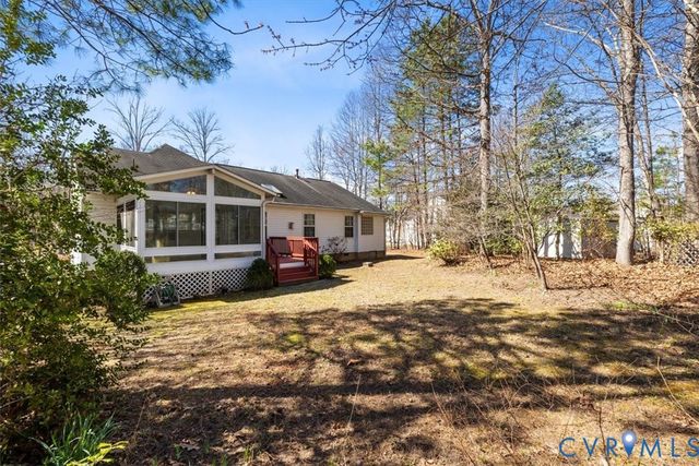 7801 Hancock Farm Ln, Chesterfield, VA 23832