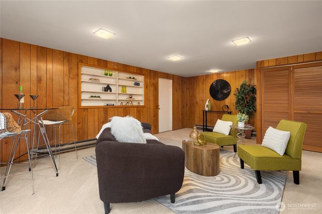 2108 NE 165th Street, Shoreline, WA 98155