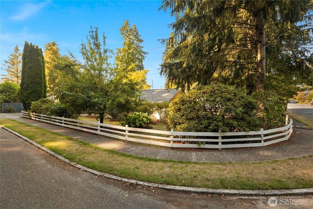 2108 NE 165th Street, Shoreline, WA 98155