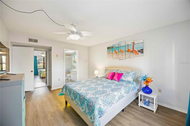 505 30TH AVENUE W E204, Bradenton, FL 34205