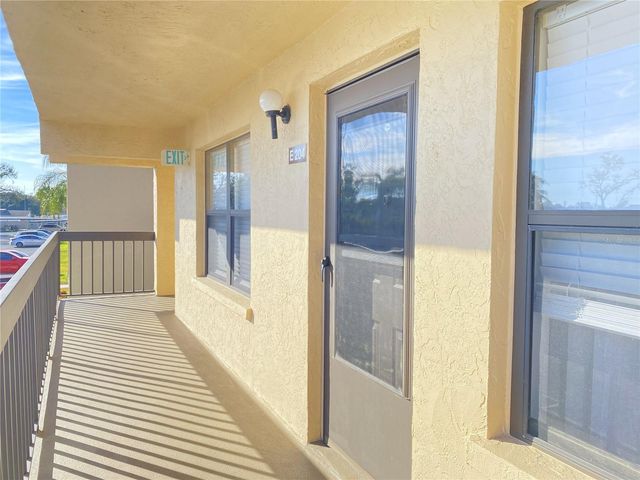 505 30TH AVENUE W E204, Bradenton, FL 34205