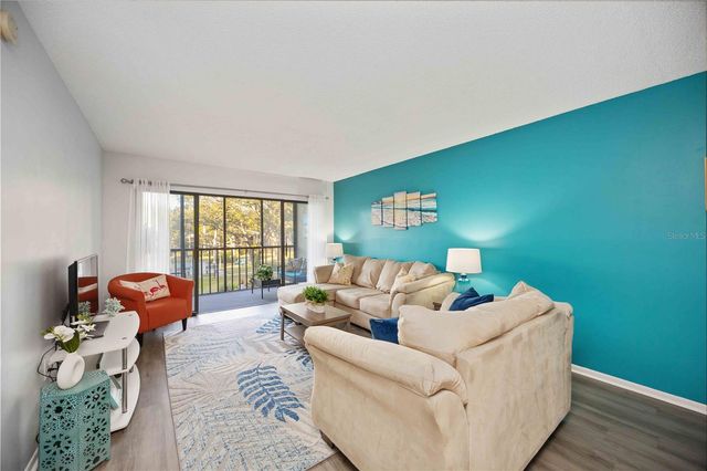 505 30TH AVENUE W E204, Bradenton, FL 34205