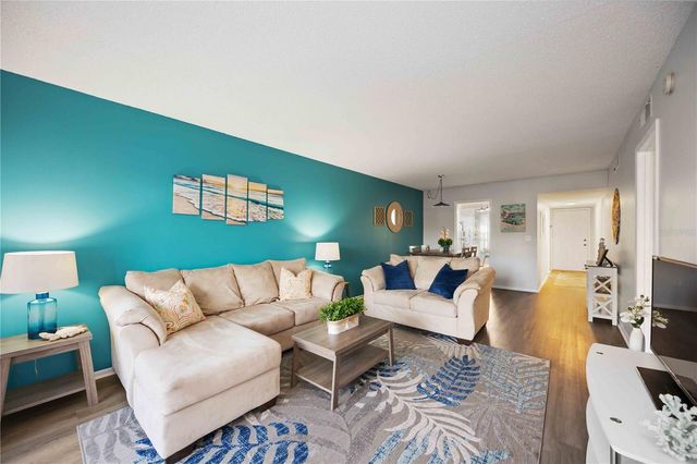 505 30TH AVENUE W E204, Bradenton, FL 34205