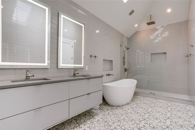 2045 Marydale Drive, Dallas, TX 75208