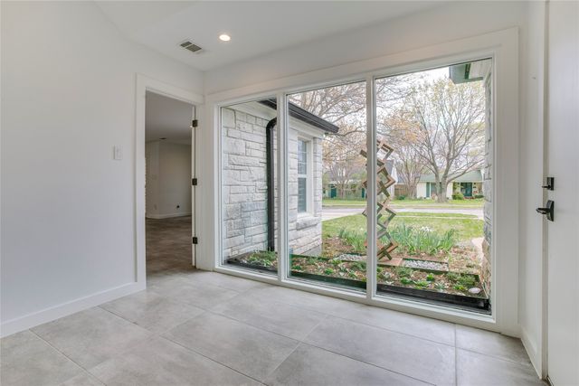 2045 Marydale Drive, Dallas, TX 75208