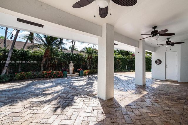 15327 SW 55th Ter, Miami, FL 33185