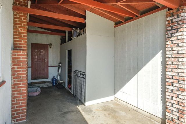 4619 E El Monte Way, Fresno, CA 93702