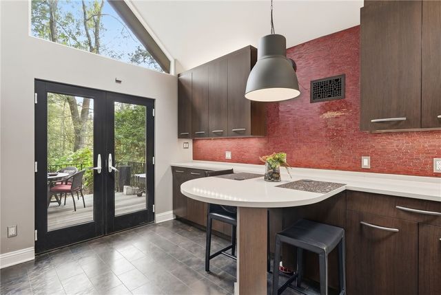 1300 Shady Ave, Squirrel Hill, PA 15217